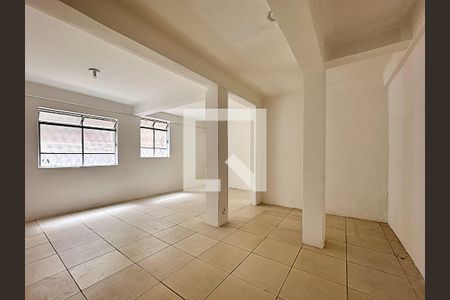 Quarto 1 de casa para alugar com 2 quartos, 70m² em Santo Antônio, Belo Horizonte