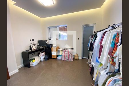 Casa à venda com 3 quartos, 450m² em Quarta Parada, São Paulo