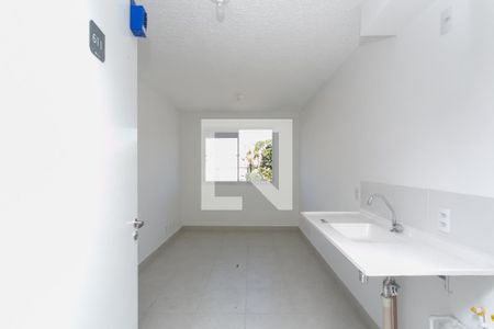 Sala / Cozinha  de apartamento à venda com 2 quartos, 45m² em Vila Carmosina, São Paulo