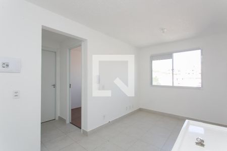 Sala / Cozinha  de apartamento à venda com 2 quartos, 45m² em Vila Carmosina, São Paulo