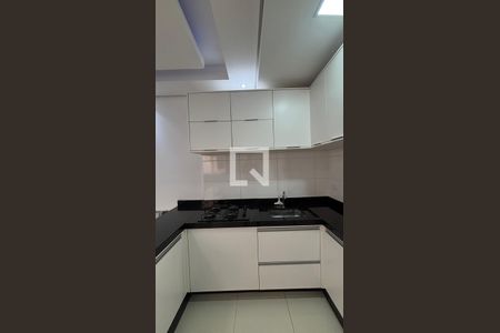 Cozinha de apartamento para alugar com 2 quartos, 90m² em Vila Vitória, Santo André