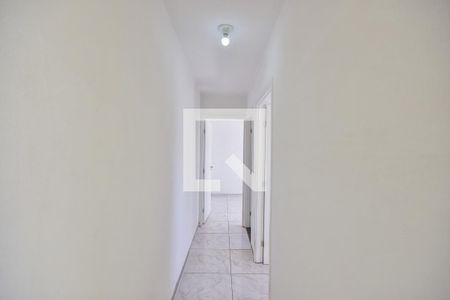 Corredor de apartamento para alugar com 2 quartos, 42m² em Jardim Gilda Maria, São Paulo