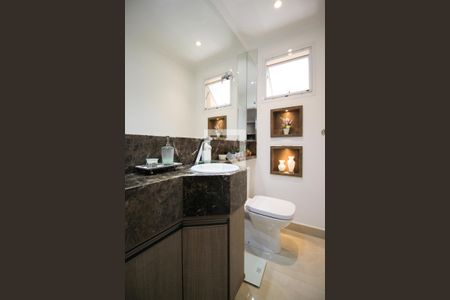 Lavabo de apartamento para alugar com 3 quartos, 118m² em Itaim Bibi, São Paulo