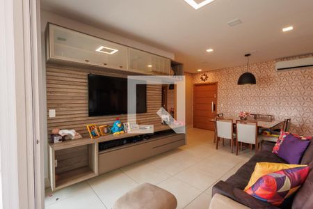 Sala de apartamento para alugar com 3 quartos, 150m² em Vila Edmundo, Taubaté