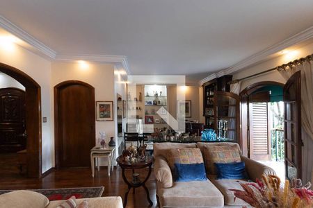 Sala 1 de casa à venda com 5 quartos, 284m² em Vila Paiva, São Paulo