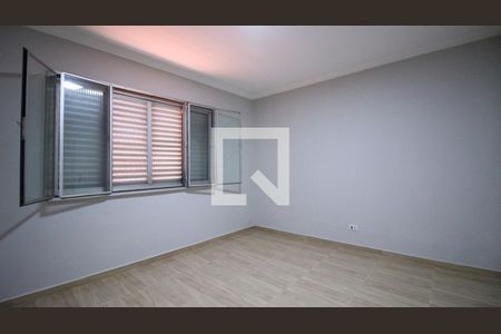 Casa para alugar com 2 quartos, 200m² em Jardim Guairaca, São Paulo