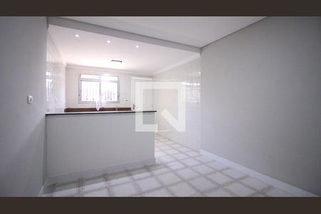 Casa para alugar com 2 quartos, 120m² em Jardim Guairaca, São Paulo