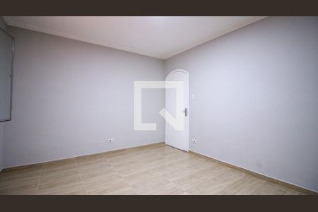 Casa para alugar com 2 quartos, 200m² em Jardim Guairaca, São Paulo