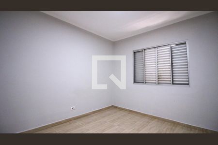 Casa para alugar com 2 quartos, 200m² em Jardim Guairaca, São Paulo