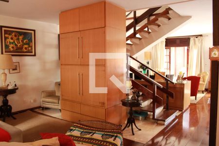 Sala 1 de casa para alugar com 6 quartos, 365m² em Vila Mariana, São Paulo