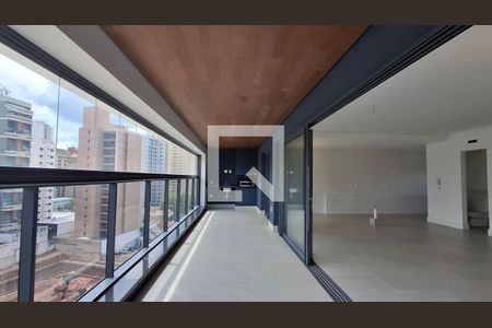 varanda de apartamento à venda com 3 quartos, 190m² em Cambuí, Campinas