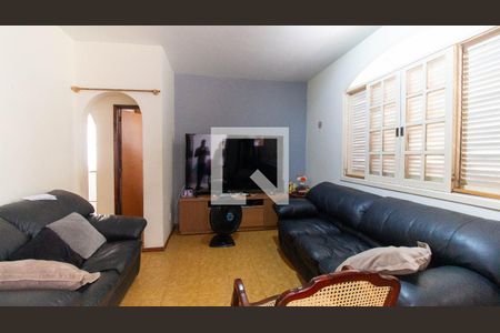 Casa à venda com 5 quartos, 213m² em Piratininga, Niterói