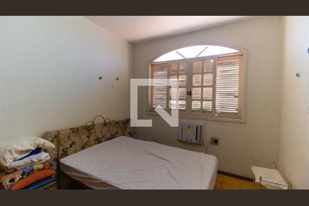Casa à venda com 5 quartos, 213m² em Piratininga, Niterói