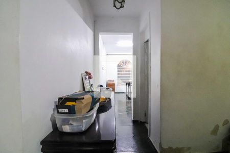 Corredor de casa à venda com 4 quartos, 102m² em Jardim Peri Peri, São Paulo