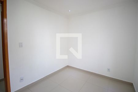 Quarto 1 de apartamento para alugar com 2 quartos, 150m² em Parada de Lucas, Rio de Janeiro