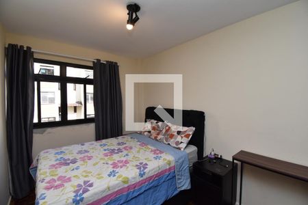 Quarto 1 de apartamento para alugar com 2 quartos, 46m² em Boa Vista, Curitiba