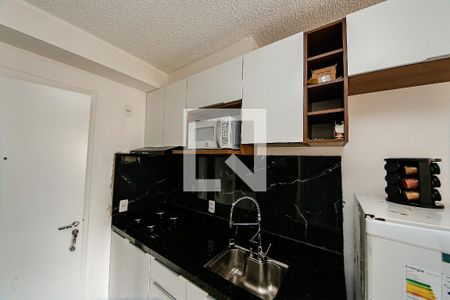 Sala e Cozinha de apartamento à venda com 2 quartos, 32m² em Vila Graciosa, São Paulo
