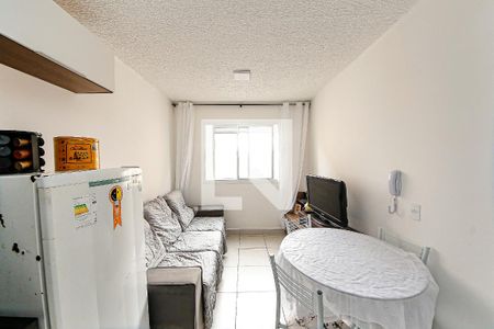 Sala e Cozinha de apartamento à venda com 2 quartos, 32m² em Vila Graciosa, São Paulo