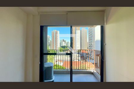 Varanda de kitnet/studio à venda com 1 quarto, 29m² em Pinheiros, São Paulo