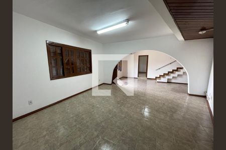 Casa para alugar com 4 quartos, 180m² em São Miguel, São Leopoldo