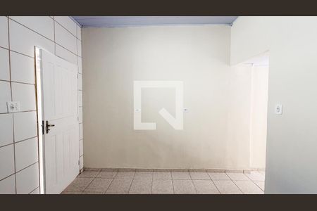 Sala/Cozinha de casa para alugar com 1 quarto, 60m² em Parque Peruche, São Paulo