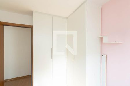 Quarto 1 de apartamento para alugar com 2 quartos, 46m² em Inhoaíba, Rio de Janeiro