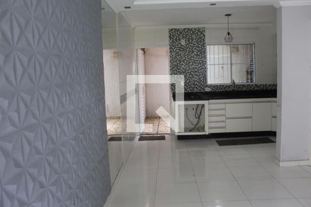 Sala de casa de condomínio para alugar com 2 quartos, 52m² em Recanto Arco Verde, Cotia