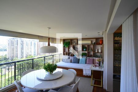 Varanda de apartamento à venda com 4 quartos, 169m² em Barra da Tijuca, Rio de Janeiro