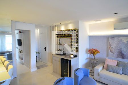 Sala de apartamento à venda com 4 quartos, 169m² em Barra da Tijuca, Rio de Janeiro