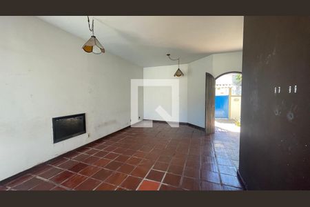 Sala de casa para alugar com 6 quartos, 456m² em Jardim Guanabara, Rio de Janeiro