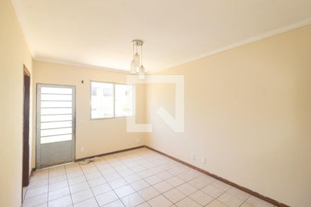Sala de casa para alugar com 3 quartos, 56m² em Campo Grande, Rio de Janeiro