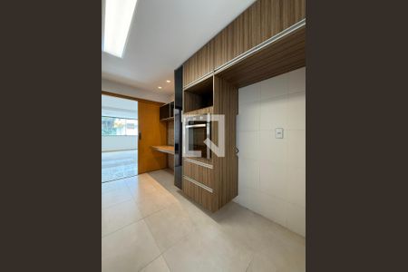 Cozinha de apartamento à venda com 4 quartos, 114m² em Buritis, Belo Horizonte