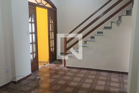 Sala de casa para alugar com 2 quartos, 85m² em Parque Pauliceia, Duque de Caxias