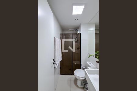 Banheiro de kitnet/studio à venda com 1 quarto, 28m² em Liberdade, São Paulo