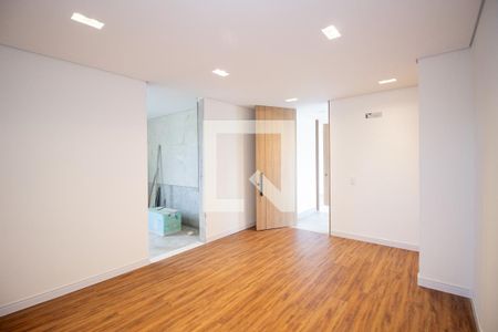 Closet da suíte de casa de condomínio para alugar com 3 quartos, 650m² em Estância Silveira, Contagem