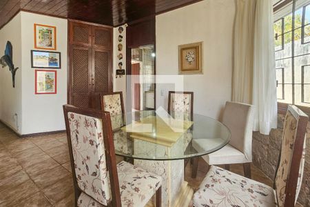 Sala de casa para alugar com 4 quartos, 320m² em Jardim Virginia, Guarujá