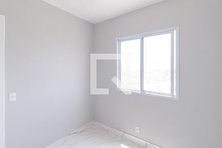 Quarto 1 de apartamento para alugar com 2 quartos, 41m² em Vila Sul Americana, Carapicuíba