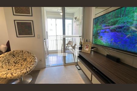 Sala de apartamento à venda com 2 quartos, 74m² em Jardim Tupanci, Barueri