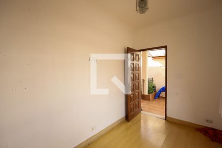 Sala de estar de casa à venda com 2 quartos, 100m² em Jardim Consorcio, São Paulo