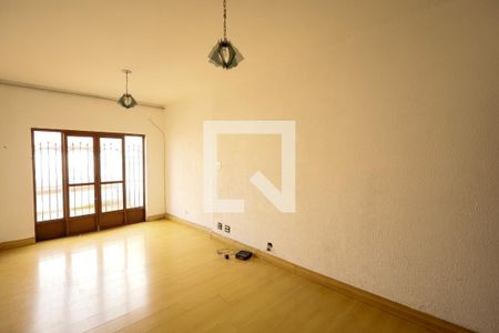 Sala de estar de casa à venda com 2 quartos, 100m² em Jardim Consorcio, São Paulo