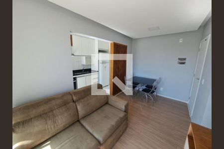 Sala de apartamento para alugar com 2 quartos, 48m² em São Pedro, Osasco