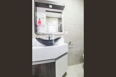 Banheiro da Suíte de casa de condomínio para alugar com 5 quartos, 10230m² em Chacara Santa Lucia dos Ypes, Carapicuíba