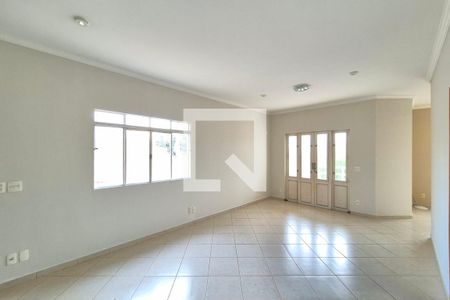Sala de casa à venda com 3 quartos, 245m² em Jardim Anton Von Zuben, Campinas