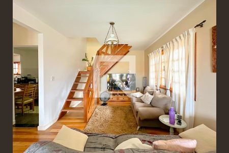 Sala de TV de casa para alugar com 3 quartos, 150m² em São João do Rio Vermelho, Florianópolis