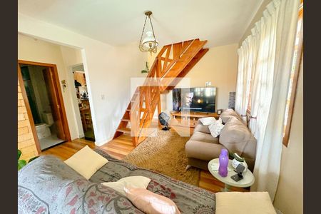 Sala de TV de casa para alugar com 3 quartos, 150m² em São João do Rio Vermelho, Florianópolis