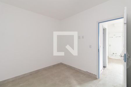 Quarto 1 de apartamento para alugar com 2 quartos, 40m² em Vila Jacuí, São Paulo