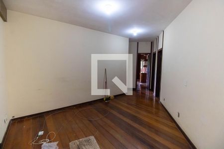 Hall de casa à venda com 4 quartos, 1100m² em Vila Progresso, Niterói