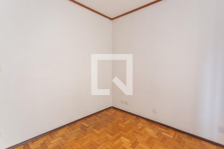 Quarto 1 de apartamento para alugar com 2 quartos, 74m² em Lourdes, Belo Horizonte