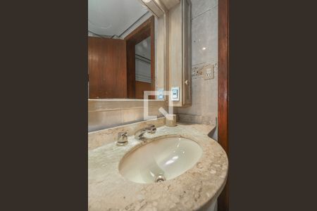 Banheiro da Suíte de apartamento para alugar com 3 quartos, 100m² em Bela Vista, Porto Alegre