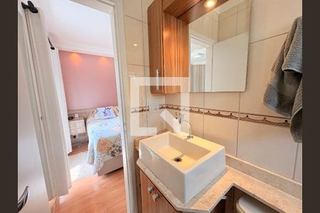 Banheiro da Suíte de casa de condomínio à venda com 3 quartos, 110m² em Jardim Shangai, Jundiaí